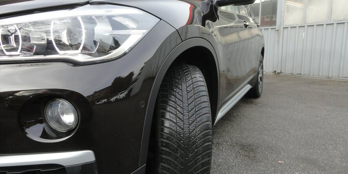 BMW X1 20 d xLine 4x4 Autom Navi Leder SHZ PDC LED 208.000 km 14.999 &euro; Neuss 41462