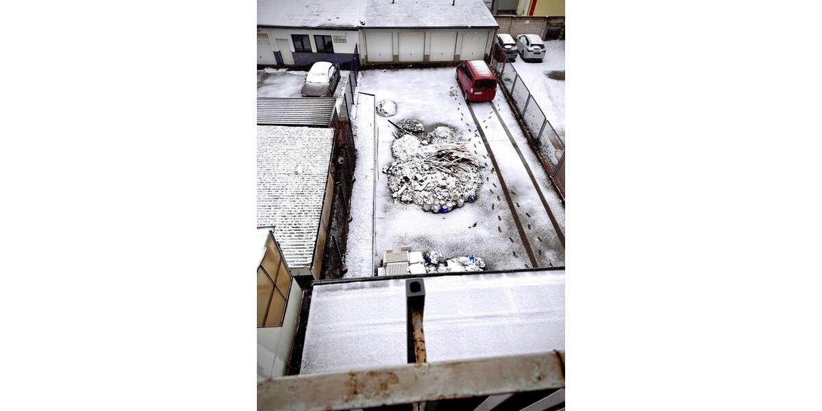 Etagenwohnung Duisburg Rheinhausen - 3 Zimmer, 130 m&sup2;, 900&euro; | Angebot:25131168