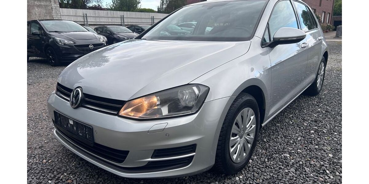 VW Golf 122.700 km 8.499 &euro; Kaarst 41564