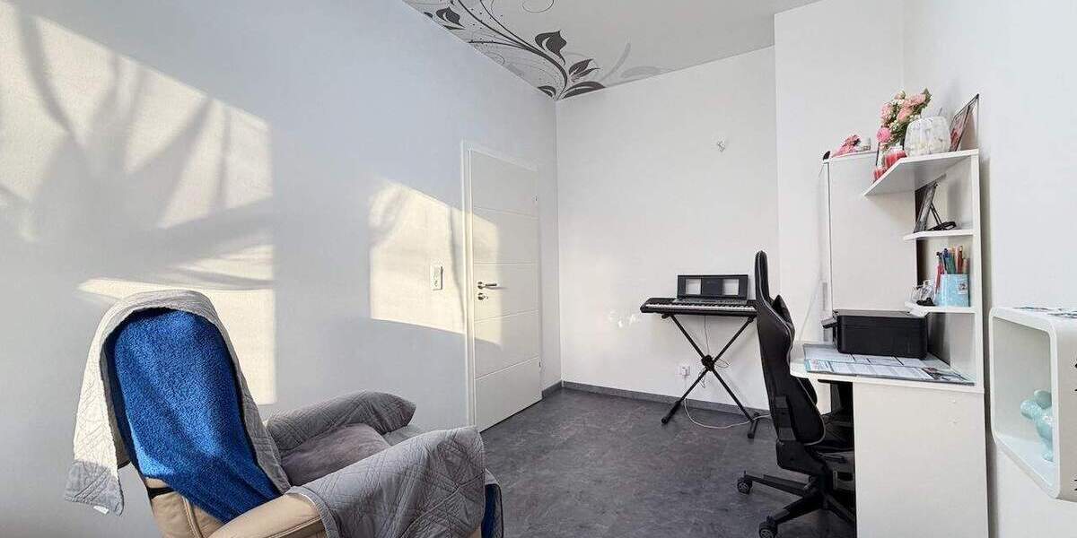 Etagenwohnung Mönchengladbach Rheydt - 4 Zimmer, 112 m&sup2;, 289.000&euro; | Angebot:25774695