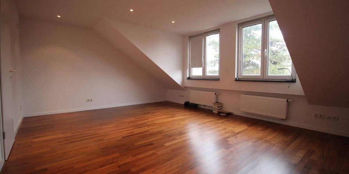 Reihenmittelhaus Düsseldorf Stockum - 4 Zimmer, 106 m&sup2;, 650.000&euro; | Angebot:26105538