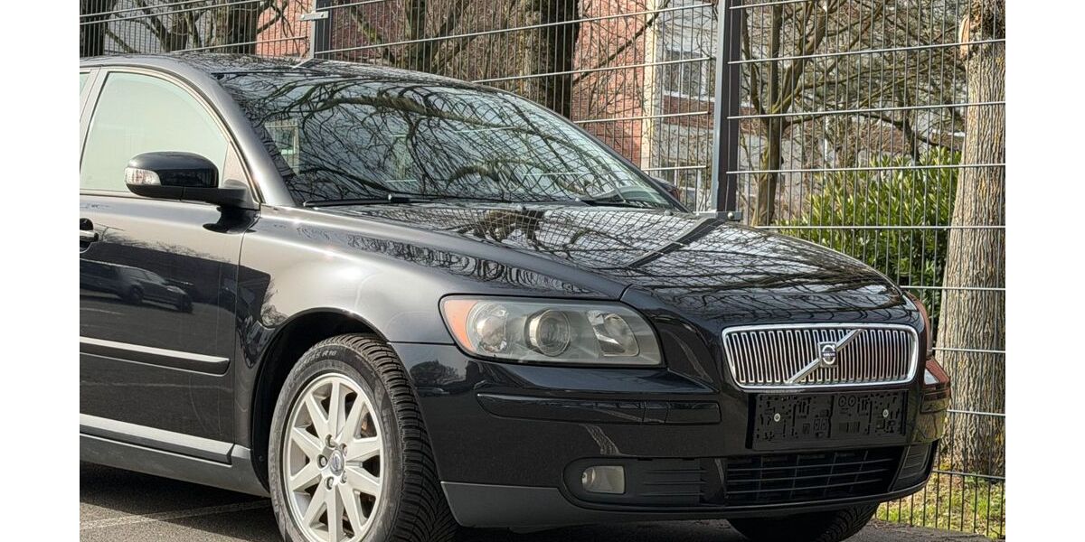 Volvo V50 210.477 km 3.777 &euro; Mönchengladbach 41068