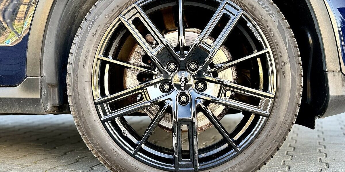 Mercedes-Benz GLC 220 d 4Matic / 1.Hd / MBUX / Kamera / Leder 99.000 km 32.490 &euro; Mönchengladbach 41066