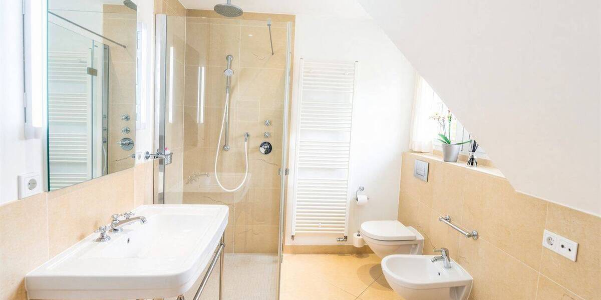 Einfamilienhaus Meerbusch Büderich - 9 Zimmer, 335 m&sup2;, 2.450.000&euro; | Angebot:26229702