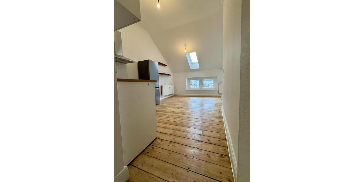 Dachgeschoßwohnung Düsseldorf Flingern Süd - 4 Zimmer, 95 m&sup2;, 1.795&euro; | Angebot:26606252