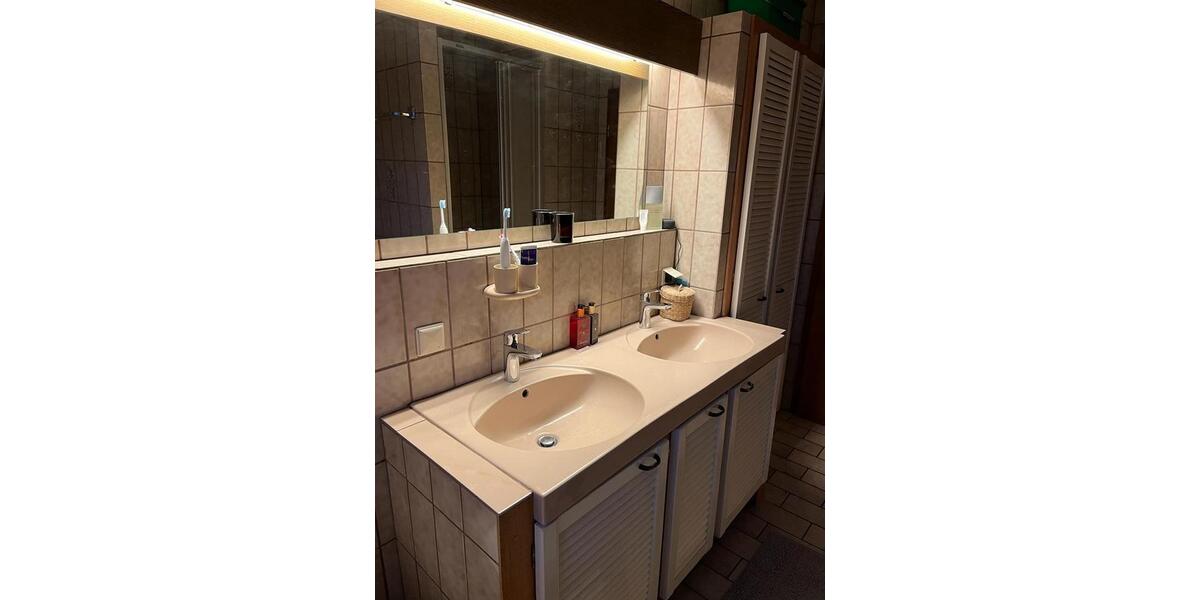 Etagenwohnung Kaarst - 3 Zimmer, 82 m&sup2;, 1.280&euro; | Angebot:26676667