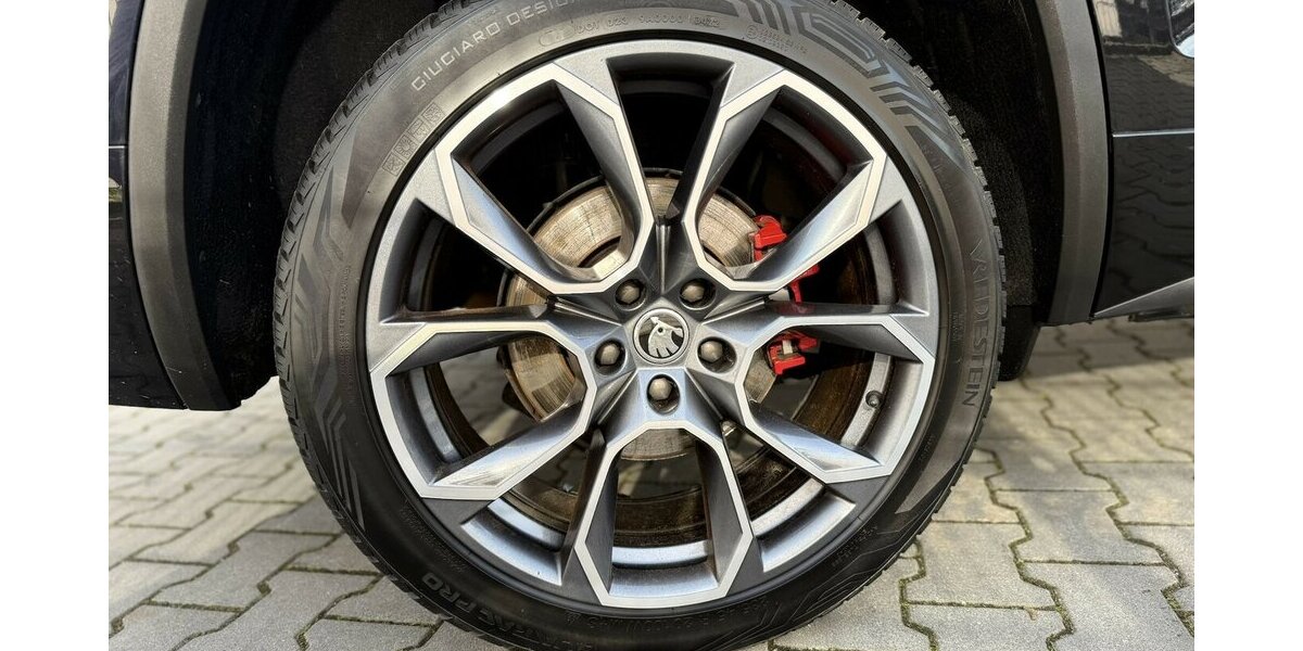 Skoda Kodiaq RS 4x4 / Pano / Alcantara / Kamera 99.900 km 32.990 &euro; Mönchengladbach 41066