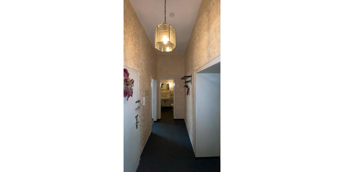 Etagenwohnung Düsseldorf Oberbilk - 2 Zimmer, 51 m&sup2;, 185.000&euro; | Angebot:26940511