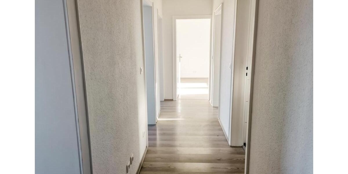 Etagenwohnung Mülheim an der Ruhr Heißen - 4 Zimmer, 80 m&sup2;, 699&euro; | Angebot:26023862