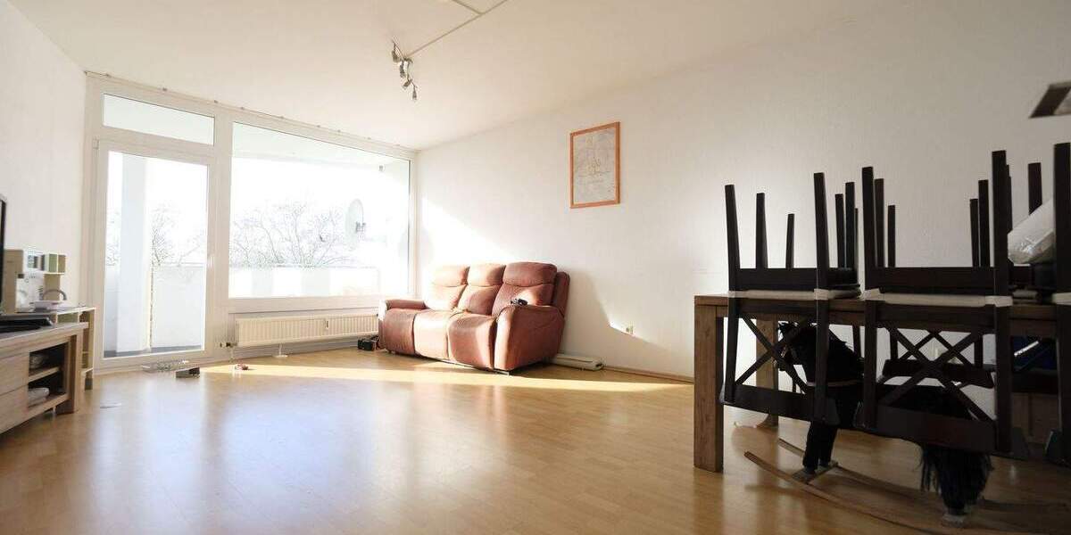 Etagenwohnung Duisburg Hochheide - 3 Zimmer, 87 m&sup2;, 110.000&euro; | Angebot:25798808
