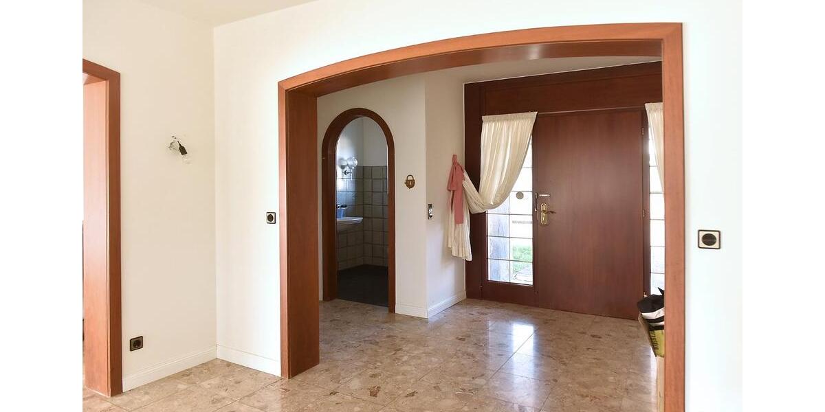 Bungalow Mönchengladbach Süd - 4 Zimmer, 175 m&sup2;, 449.000&euro; | Angebot:25887258