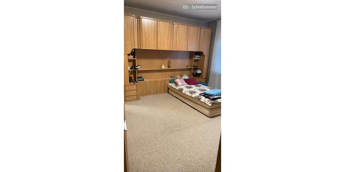 Etagenwohnung Tönisvorst - 8 Zimmer, 153 m&sup2;, 2.150&euro; | Angebot:26683013