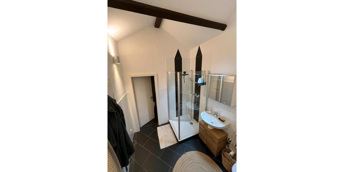 Maisonettenwohnung Nettetal - 1 Zimmer, 99 m&sup2;, 1.200&euro; | Angebot:25883686