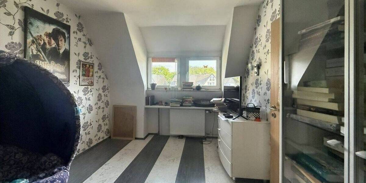 Reihenmittelhaus Mönchengladbach Geneicken - 6 Zimmer, 132 m&sup2;, 259.000&euro; | Angebot:25743726