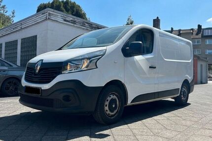 Renault Trafic 168.000 km 6.999 &euro; Düsseldorf 40221