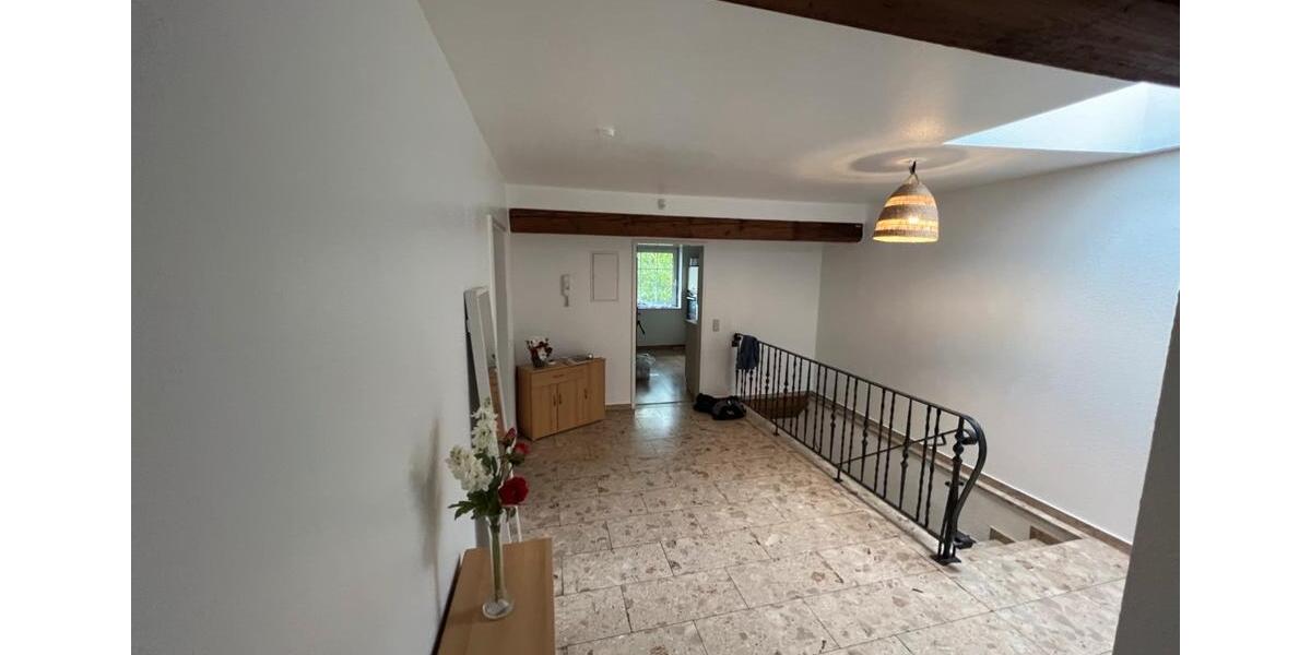 Etagenwohnung Wegberg - 5 Zimmer, 178 m&sup2;, 1.450&euro; | Angebot:24331848