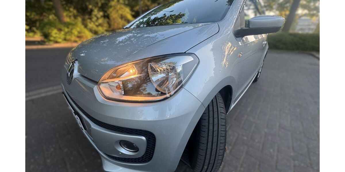 VW up! 260.000 km 2.699 &euro; Neuss 41462