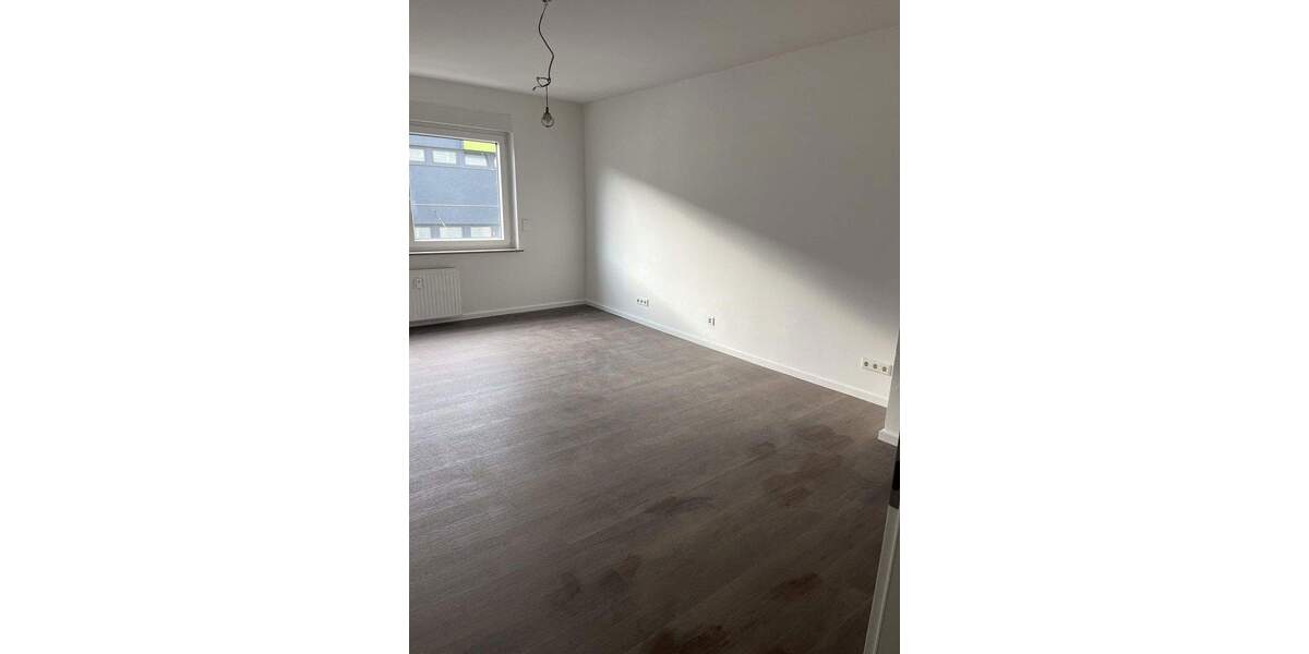 Etagenwohnung Krefeld Stadtmitte - 3 Zimmer, 91 m&sup2;, 710&euro; | Angebot:25780302