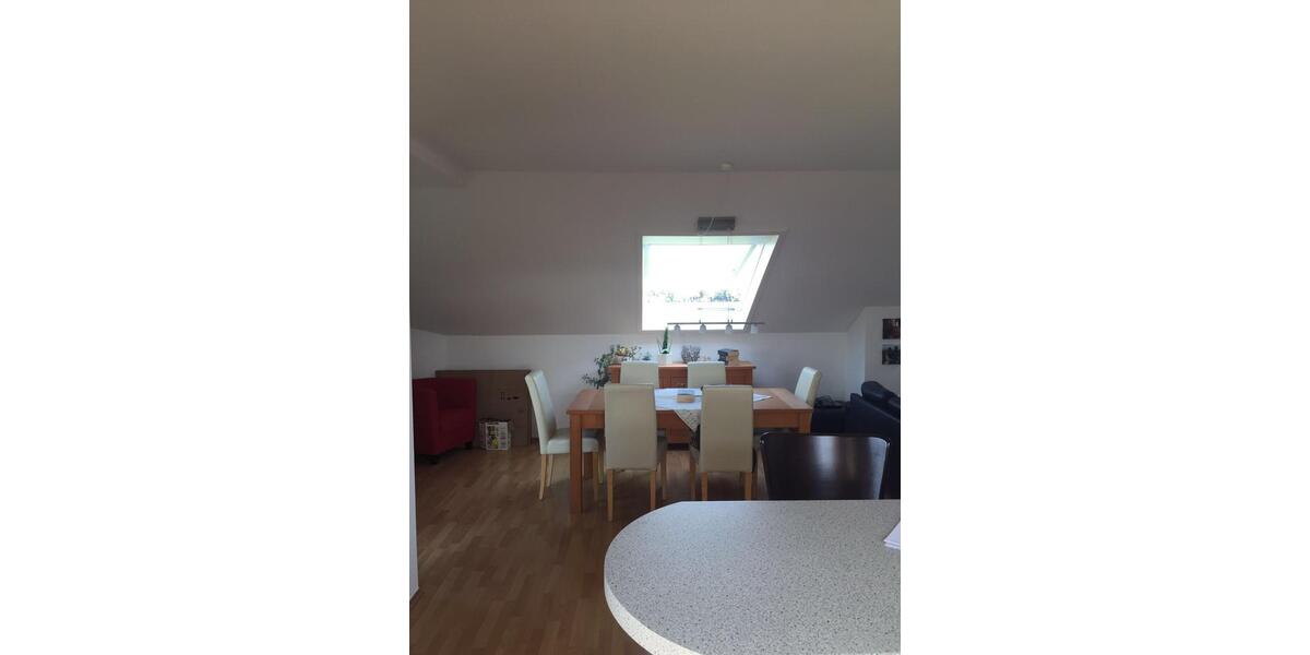 Dachgeschoßwohnung Wegberg - 3 Zimmer, 80 m&sup2;, 580&euro; | Angebot:25990055