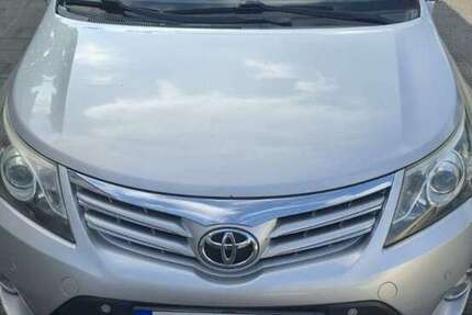 Toyota Avensis 132.000 km 8.490 &euro; Hassels (Düsseldorf) 40599
