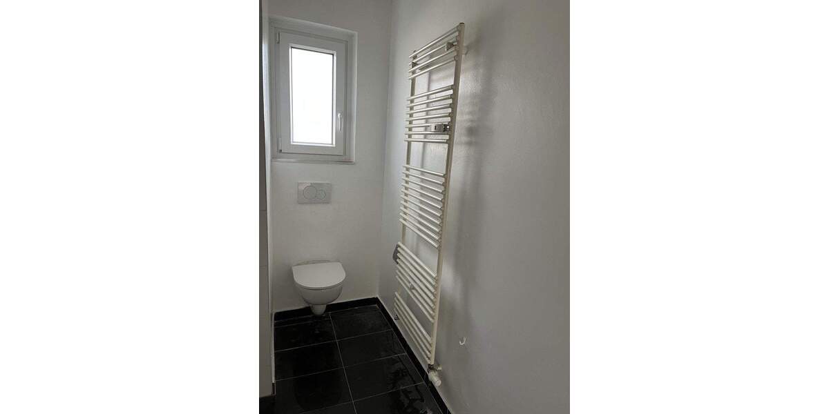 Etagenwohnung Krefeld Stadtmitte - 3 Zimmer, 91 m&sup2;, 710&euro; | Angebot:25780302