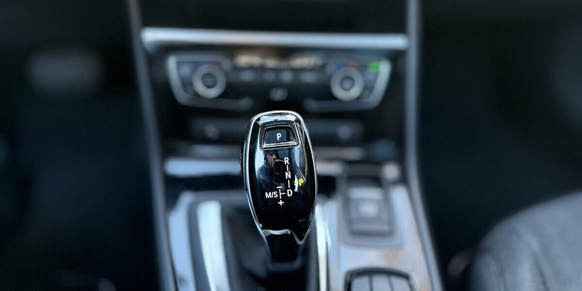 BMW 218 Active Tourer Automatik / PANO / LED / 1.Hd 65.000 km 16.280 &euro; Mönchengladbach 41066