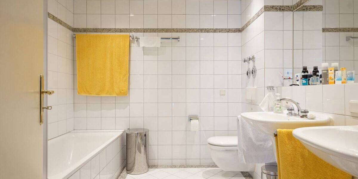 Etagenwohnung Krefeld / Bockum Bockum - 3 Zimmer, 94 m&sup2;, 298.000&euro; | Angebot:26731113
