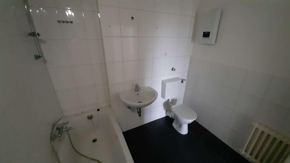 Etagenwohnung Krefeld Fischeln - 2 Zimmer, 62 m&sup2;, 590&euro; | Angebot:24671023