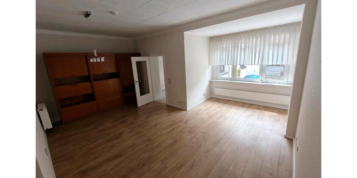 Erdgeschoßwohnung Duisburg Essenberg - 3 Zimmer, 89 m&sup2;, 715&euro; | Angebot:26613519