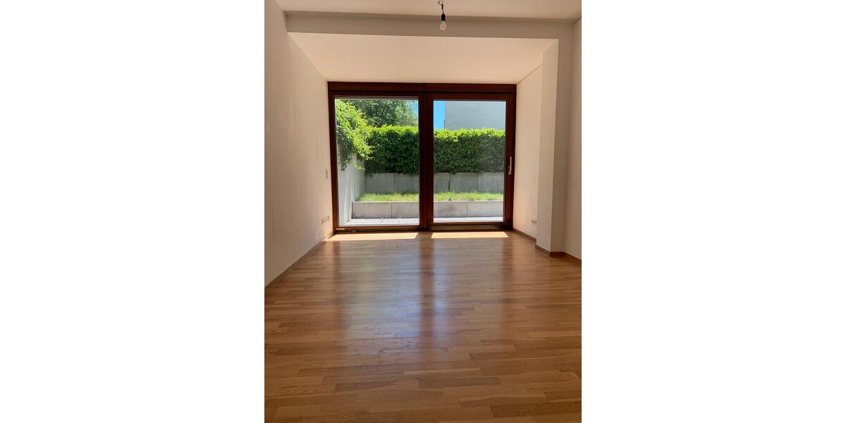 Erdgeschoßwohnung Düsseldorf Düsseltal - 2 Zimmer, 74 m&sup2;, 995&euro; | Angebot:25901487