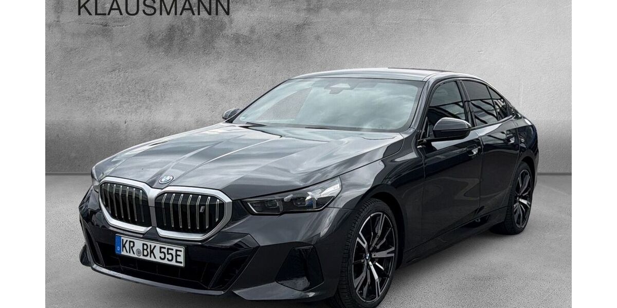 BMW i5 4.000 km 65.490 &euro; Krefeld 47800