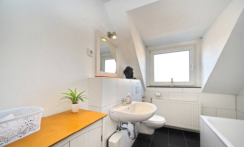 Einfamilienhaus Neuss Furth-Mitte - 8 Zimmer, 237 m&sup2;, 498.500&euro; | Angebot:26786916
