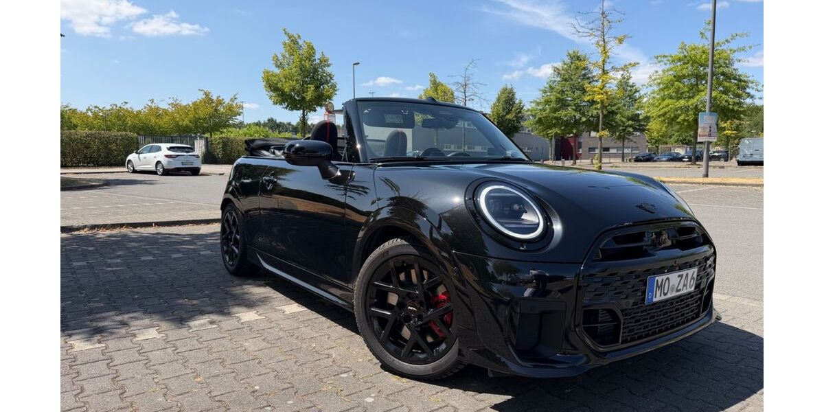 Mini John Cooper Works Cabrio 3.700 km 39.500 &euro; Moers 47441