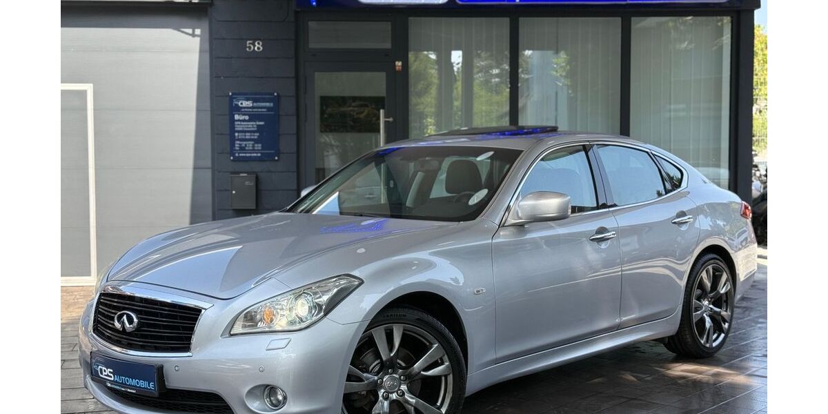 INFINITI M30 129.000 km 12.700 &euro; Düsseldorf 40599