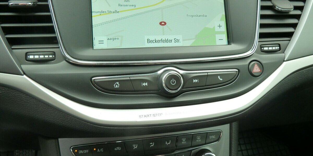 Opel Astra 1.5 D Edition Klima Navigation Lackschäden 148.000 km 6.900 &euro; Ratingen 40885