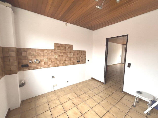 Etagenwohnung Mönchengladbach Wetschewell - 3 Zimmer, 90 m&sup2;, 800&euro; | Angebot:25986512