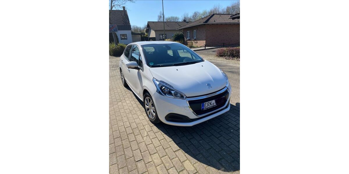 Peugeot 208 27.800 km 10.998 &euro; Erkelenz 41812