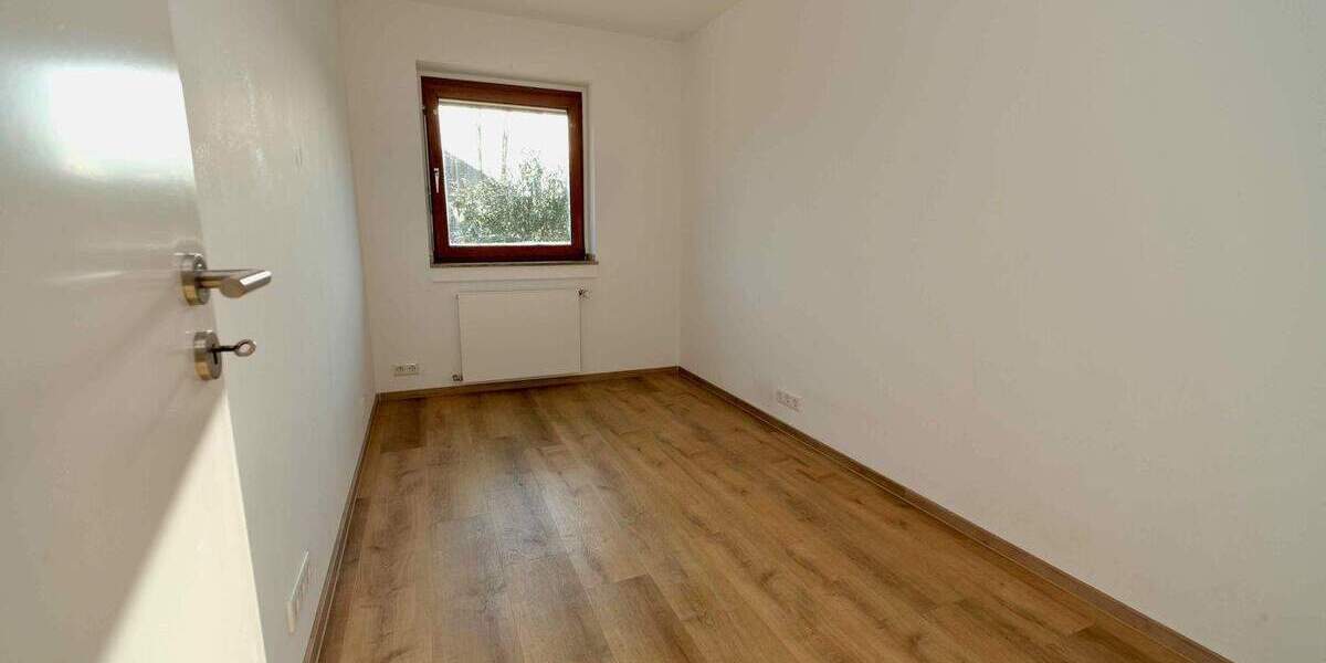 Reihenmittelhaus Neuss Weckhoven - 5 Zimmer, 120 m&sup2;, 419.000&euro; | Angebot:25779398