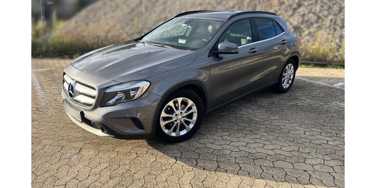 Mercedes-Benz GLA-Klasse 139.000 km 14.999 &euro; Krefeld 47798