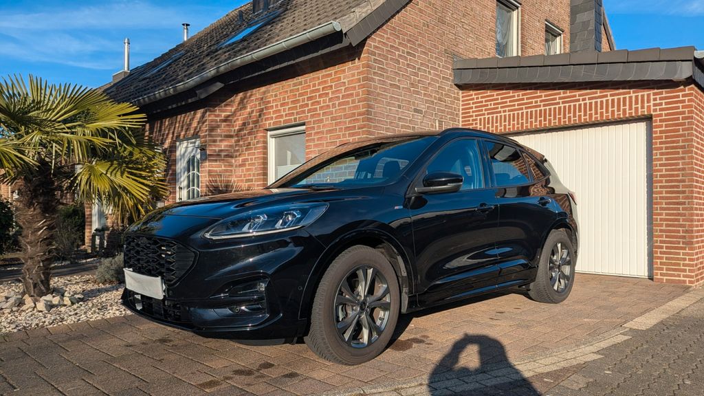 Ford Kuga 67.000 km 18.300 &euro; Brüggen 41379