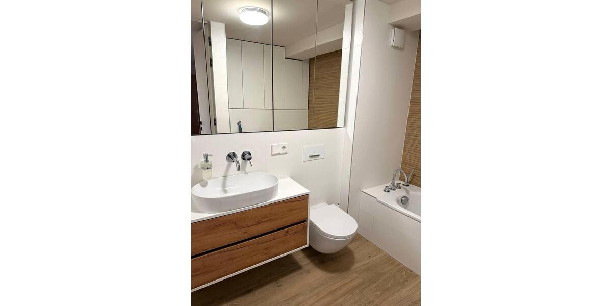 Maisonettenwohnung Düsseldorf Derendorf - 4.5 Zimmer, 100 m&sup2;, 2.100&euro; | Angebot:25637901