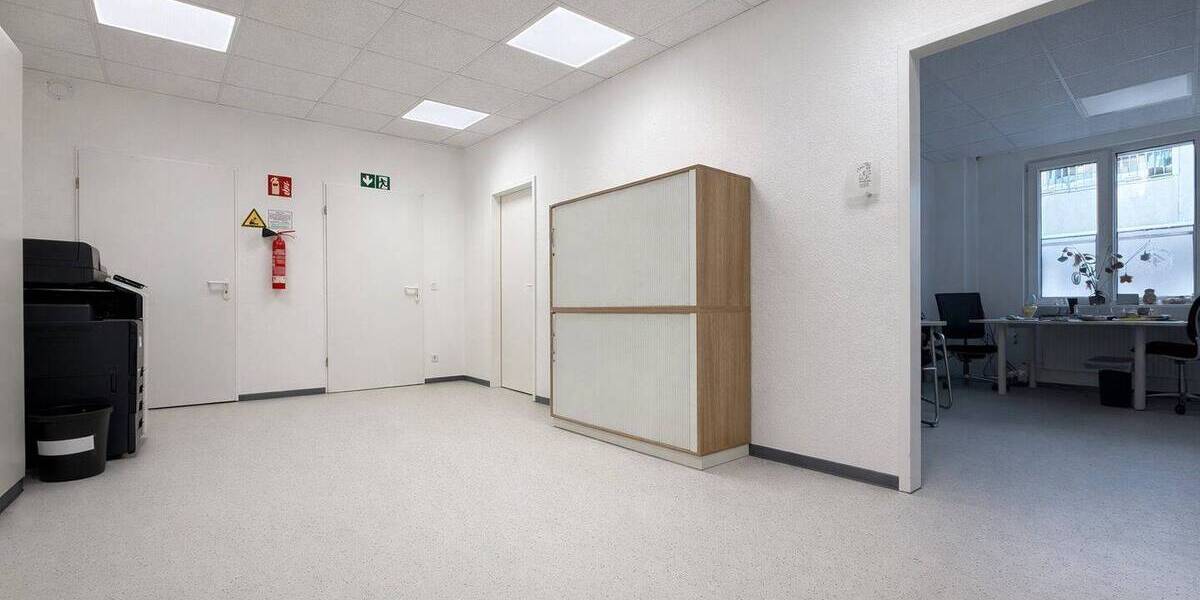 Gewerbeobjekt Krefeld Stadtmitte - 1 Zimmer, 495 m&sup2;, 4.653&euro; | Angebot:26786917