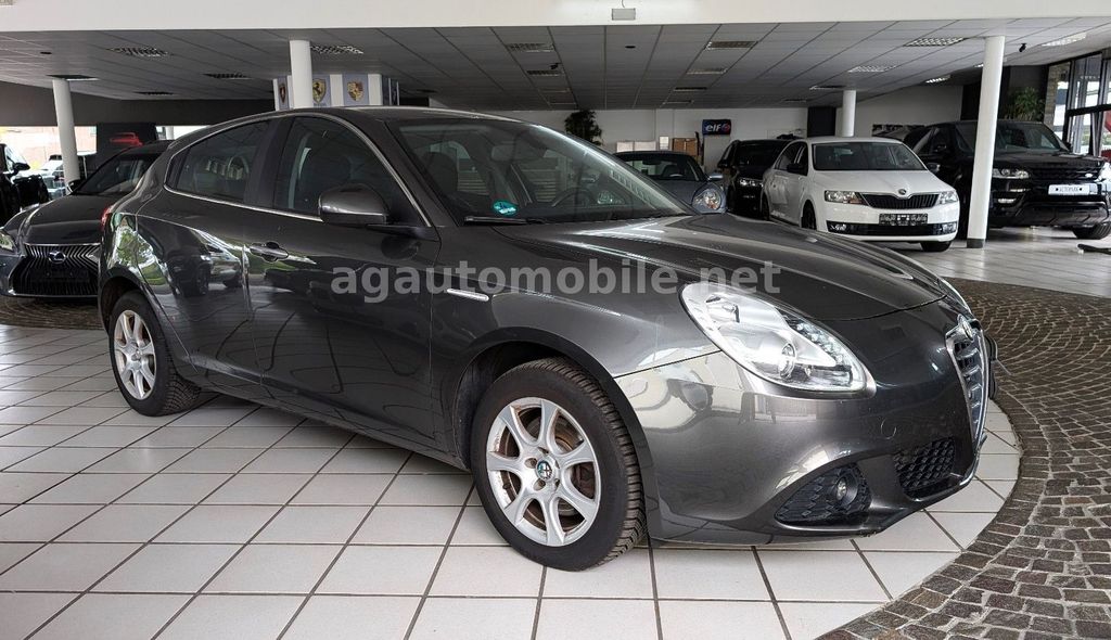Alfa Romeo Giulietta 150.000 km 8.499 &euro; Hilden 40721