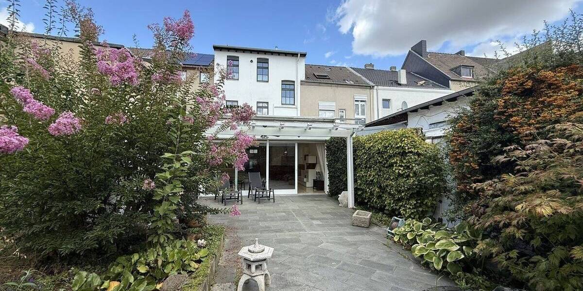 Reihenmittelhaus Mönchengladbach Rheydt - 5 Zimmer, 200 m&sup2;, 379.000&euro; | Angebot:25743749