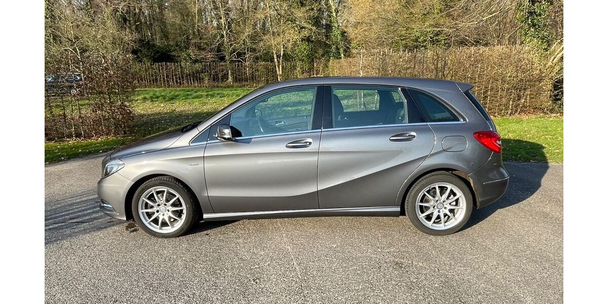 Mercedes-Benz B 200 63.500 km 12.499 &euro; Erkelenz 41812