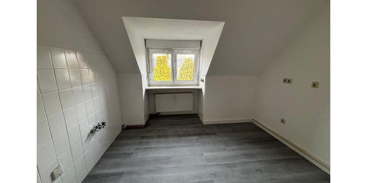 Etagenwohnung Duisburg Großenbaum - 3 Zimmer, 70 m&sup2;, 700&euro; | Angebot:25981091