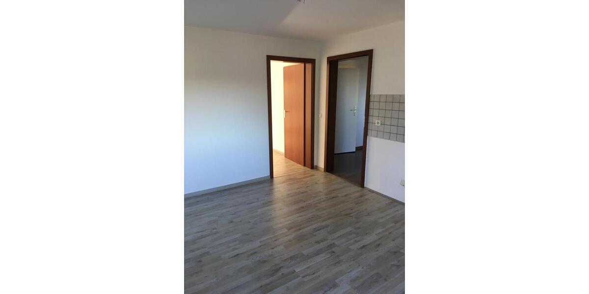 Etagenwohnung Krefeld Gellep-Stratum - 1 Zimmer, 71 m&sup2;, 700&euro; | Angebot:24876823
