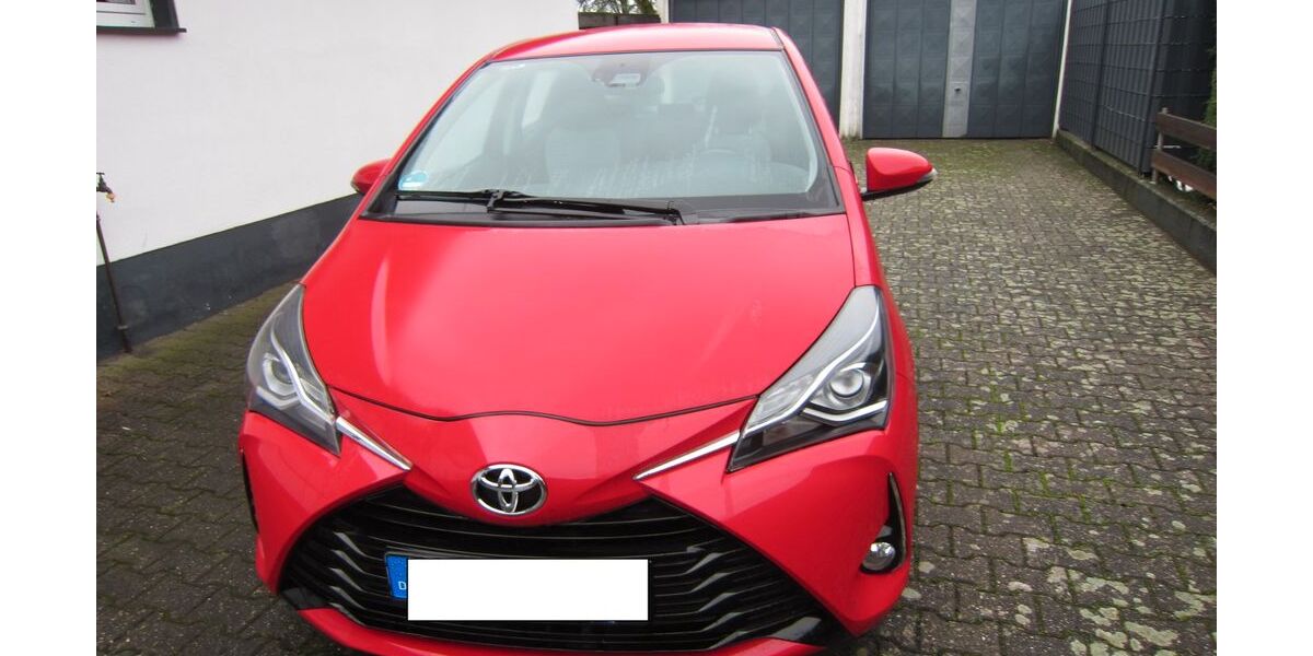 Toyota Yaris 28.000 km 11.750 &euro; Meerbusch 40668