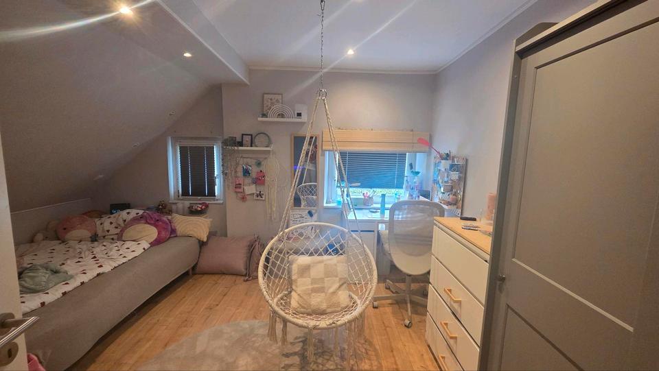 Einfamilienhaus Mönchengladbach Ost - 5 Zimmer, 127 m&sup2;, 1.500&euro; | Angebot:26623943