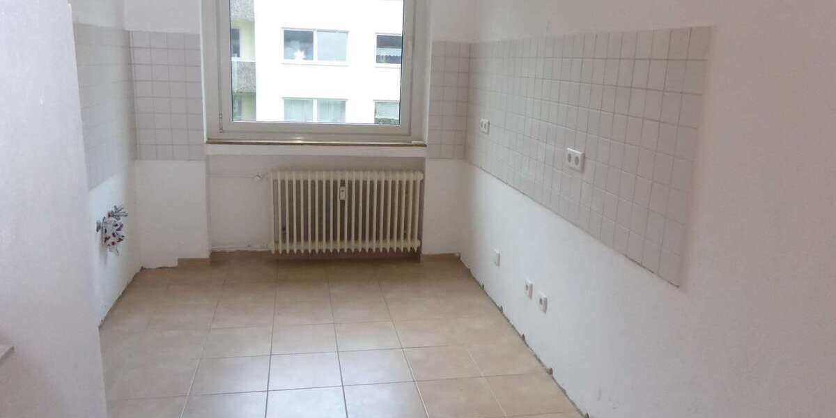 Etagenwohnung Düsseldorf Knittkuhl - 4 Zimmer, 78 m&sup2;, 885&euro; | Angebot:25267904